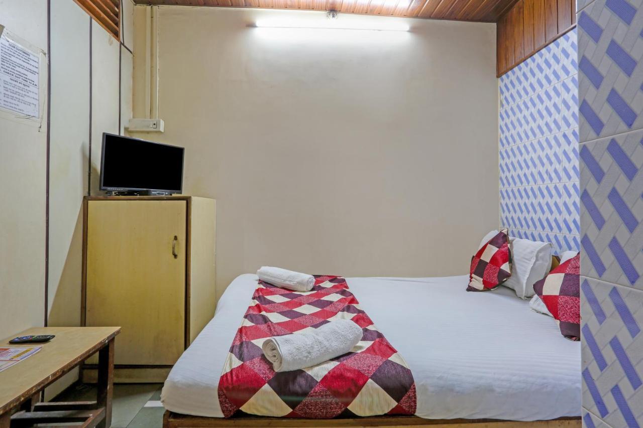 Terminus Hotel Bandra Мумбай Екстериор снимка