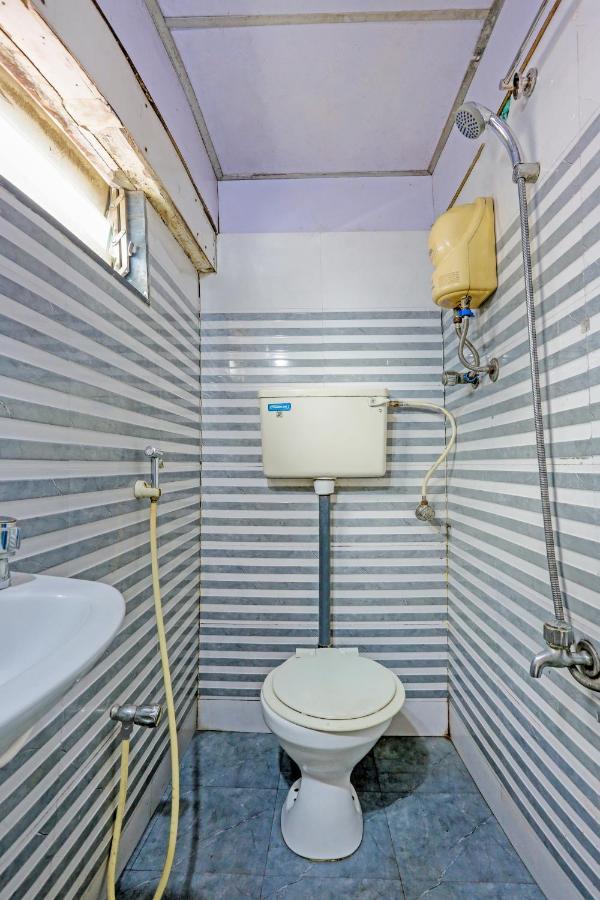 Terminus Hotel Bandra Мумбай Екстериор снимка