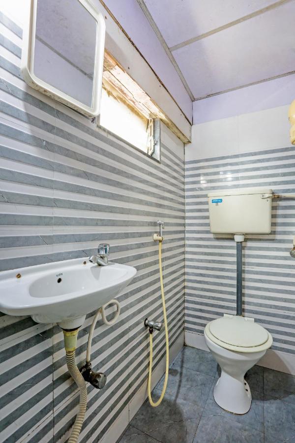 Terminus Hotel Bandra Мумбай Екстериор снимка