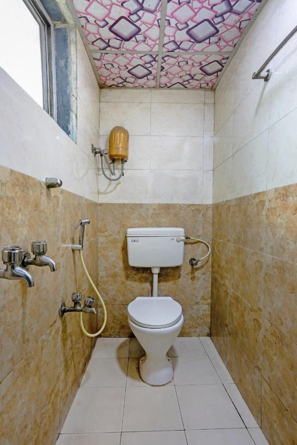 Terminus Hotel Bandra Мумбай Екстериор снимка