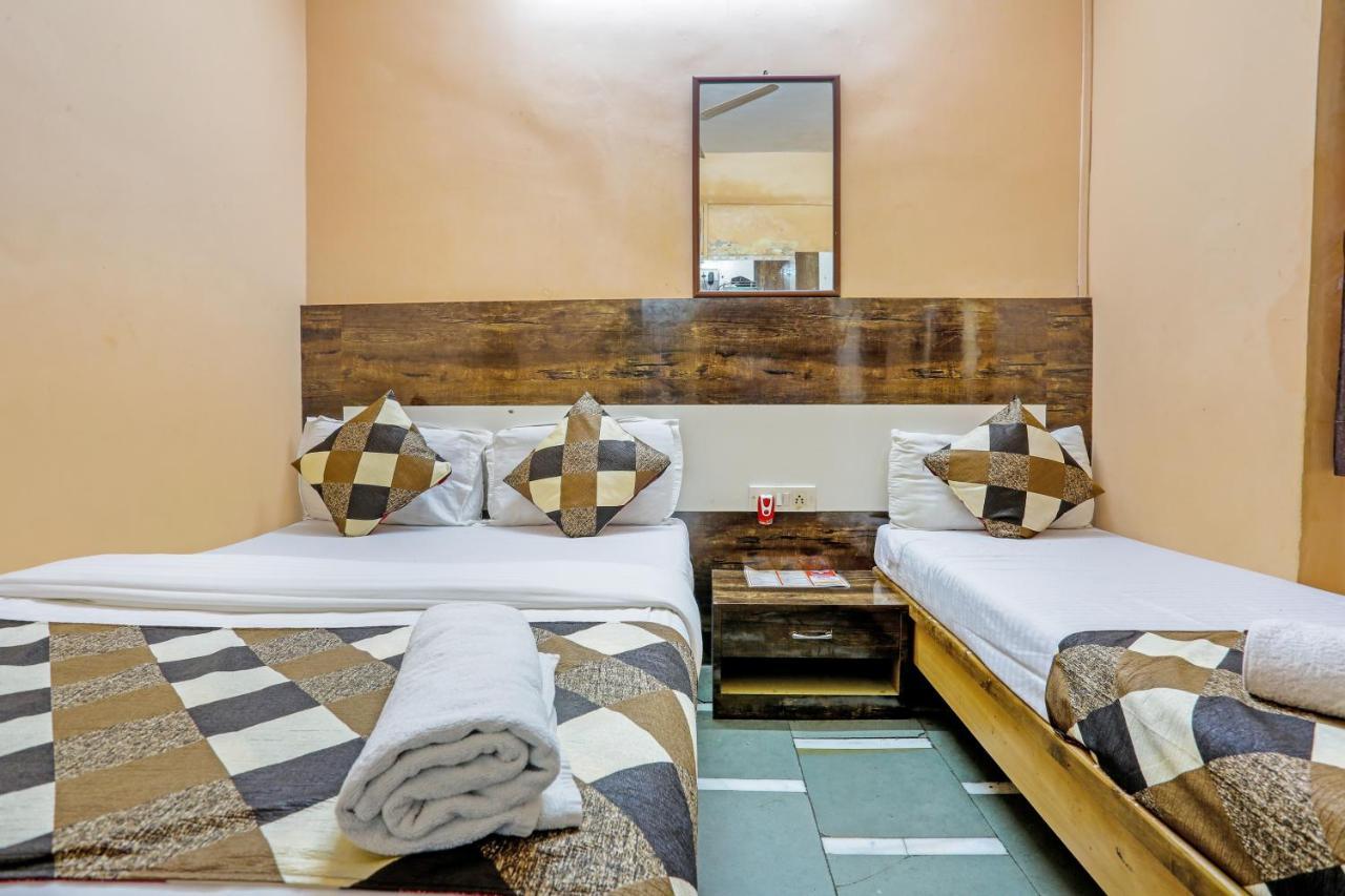 Terminus Hotel Bandra Мумбай Екстериор снимка